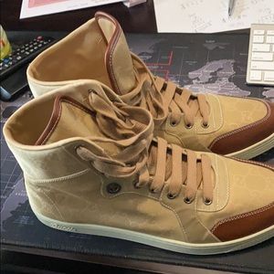 Gucci shoes 9.5 G is a 10.5 US men’s